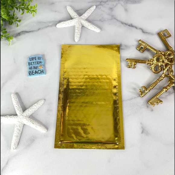 Clearance 27 4x8 Metallic Gold Bubble Mailers - Picture 4 of 5